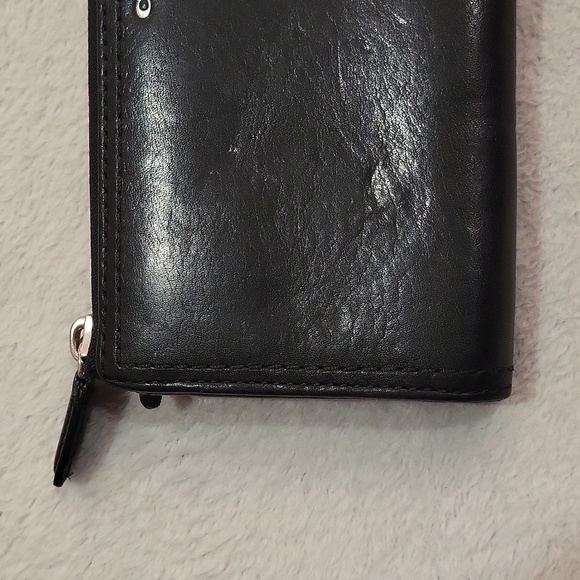 Coach Wallet 🖤 - Picture 3 of 17